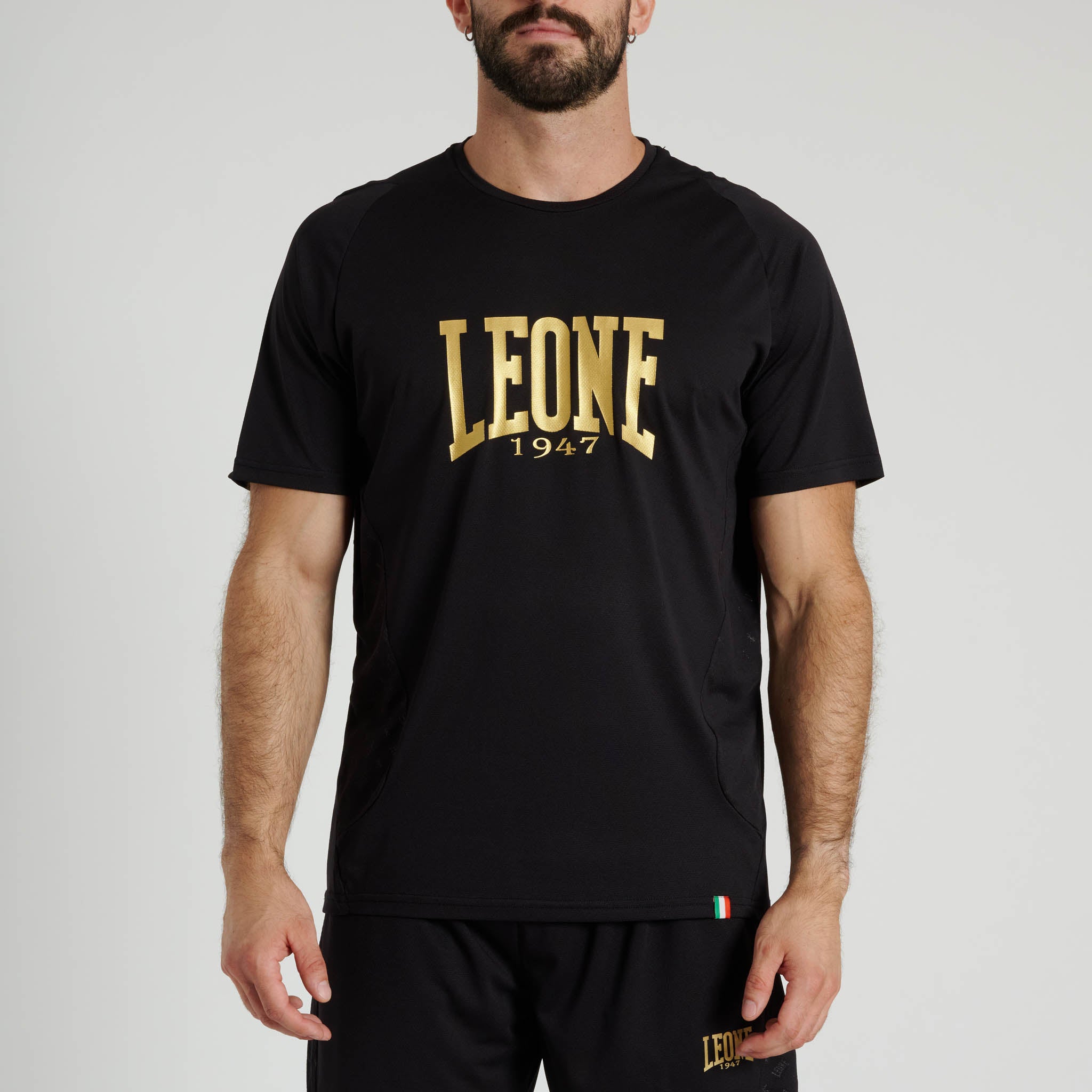 Camiseta manga corta logo grande DNA negro